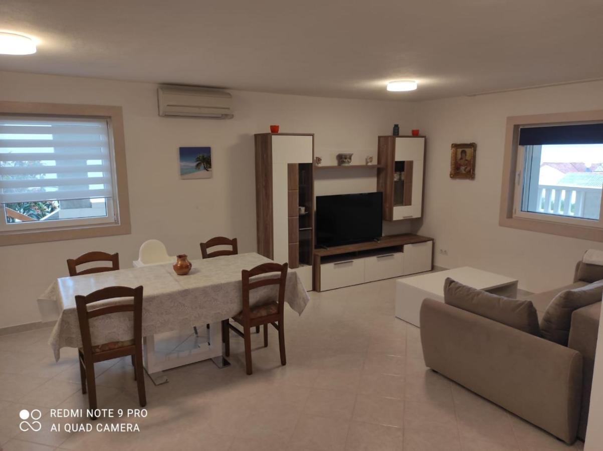 Apartments Marko Sutivan Insel Brac Dış mekan fotoğraf