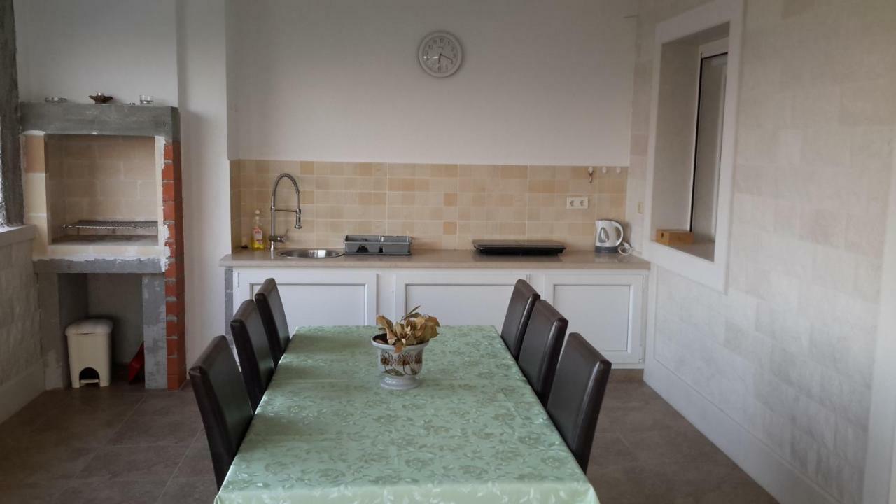 Apartments Marko Sutivan Insel Brac Dış mekan fotoğraf