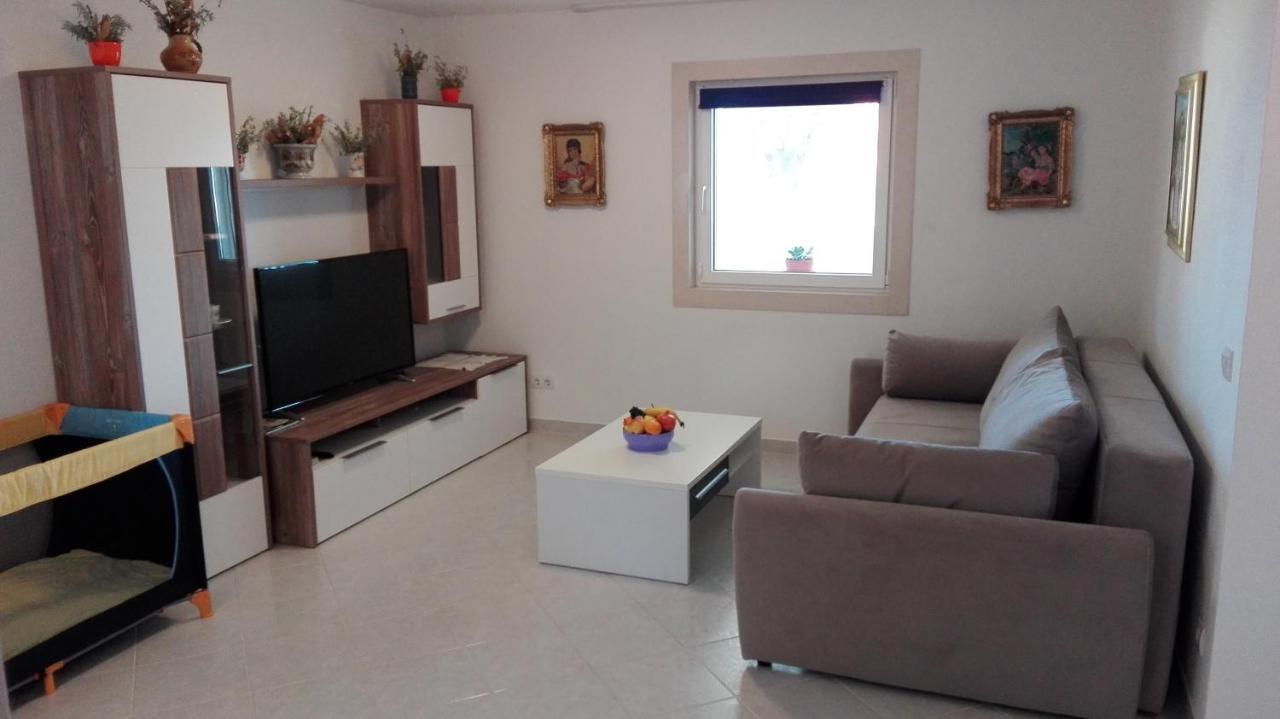 Apartments Marko Sutivan Insel Brac Dış mekan fotoğraf