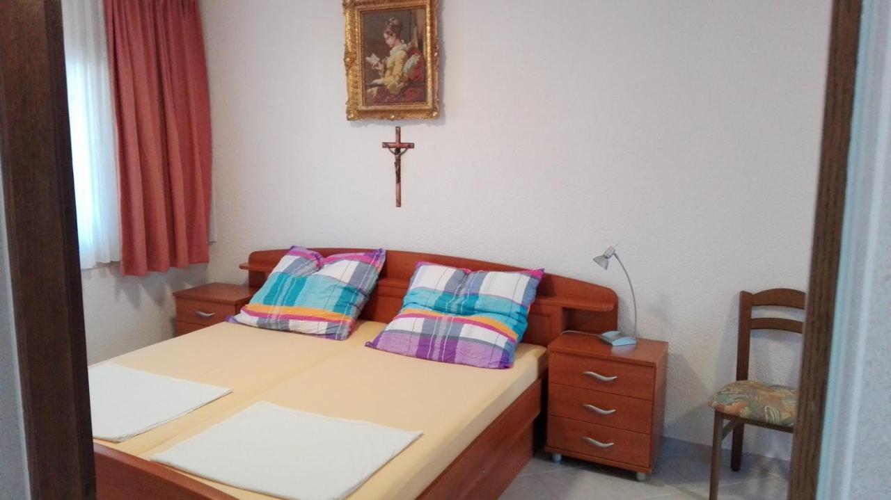 Apartments Marko Sutivan Insel Brac Dış mekan fotoğraf